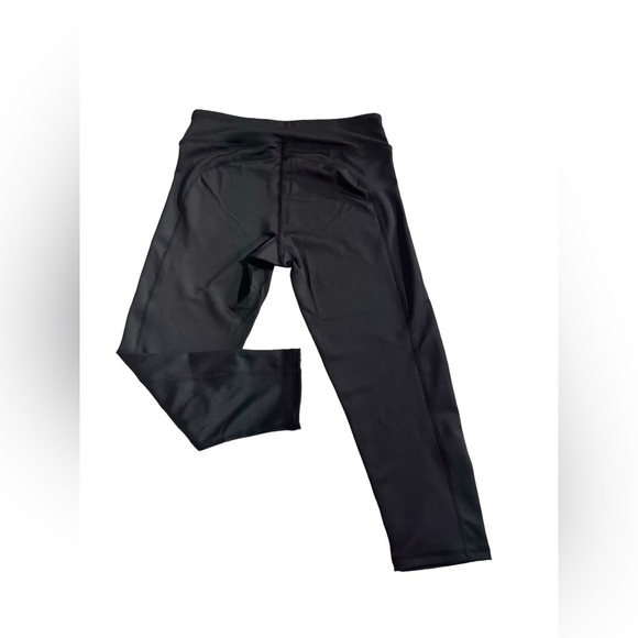 Under Armour Mid Rise Cropped Legging Medium Black Legging Medium - Picture 3 of 5